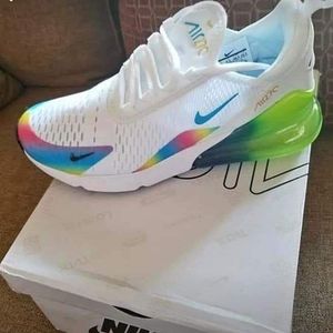 Nike air Max 270 Rainbow looking to buy.